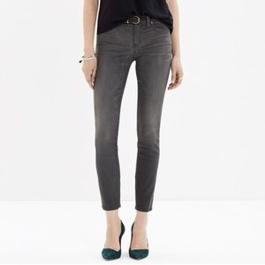 LIKE NEW Gray Madewell “Skinny Skinny” Jeans